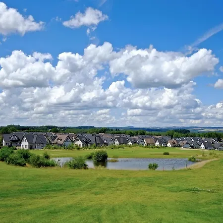 Classic Style Near River Moselle * كوتشيم